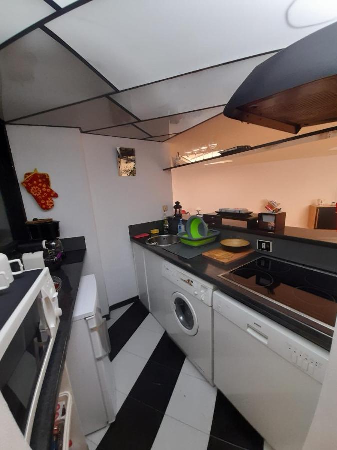 Corte Lambruschini Central Apartment With Free Covered Parking Genua Buitenkant foto